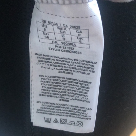 Ladies Grey Guess T-Shirt - Size Small - Picture 6 of 6